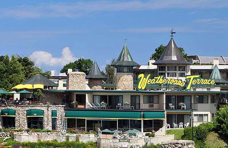 weathervane terrace inn suites weathervane - Visit Charlevoix, Michigan