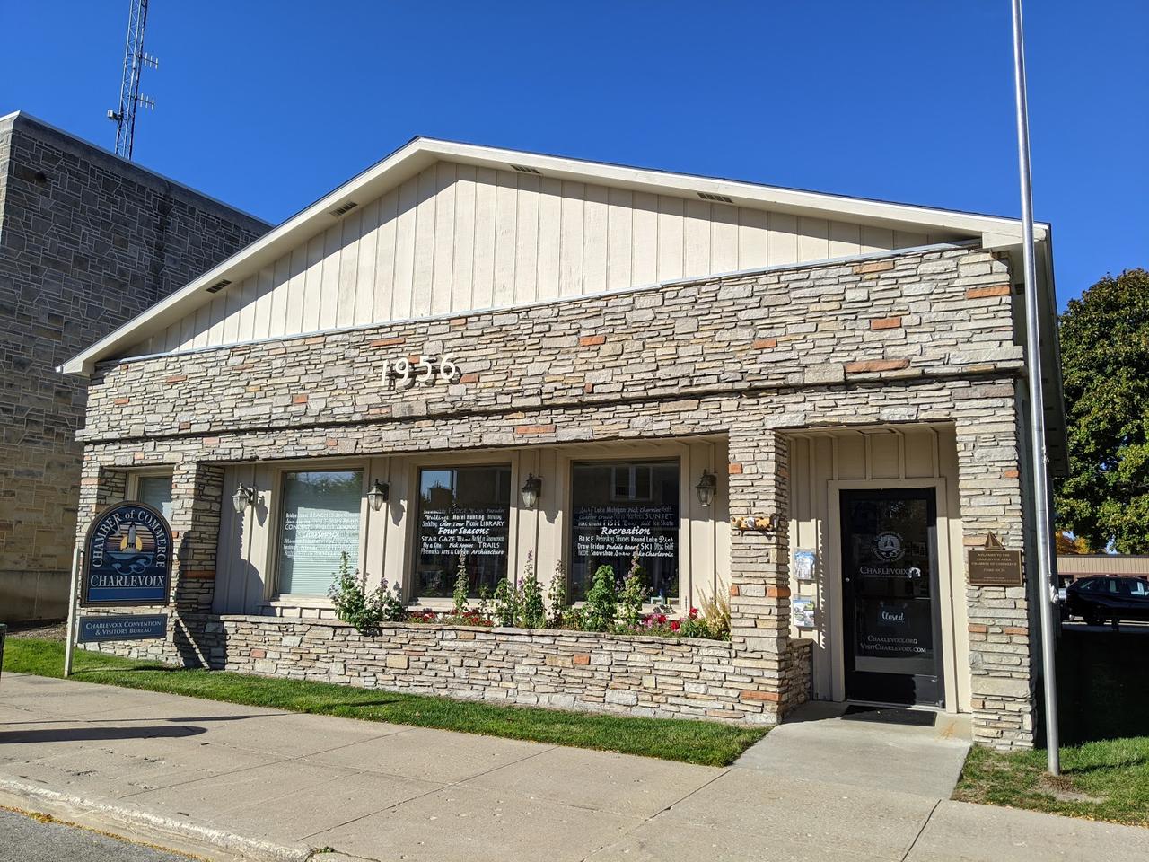 Charlevoix's Summer Sidewalk Sales