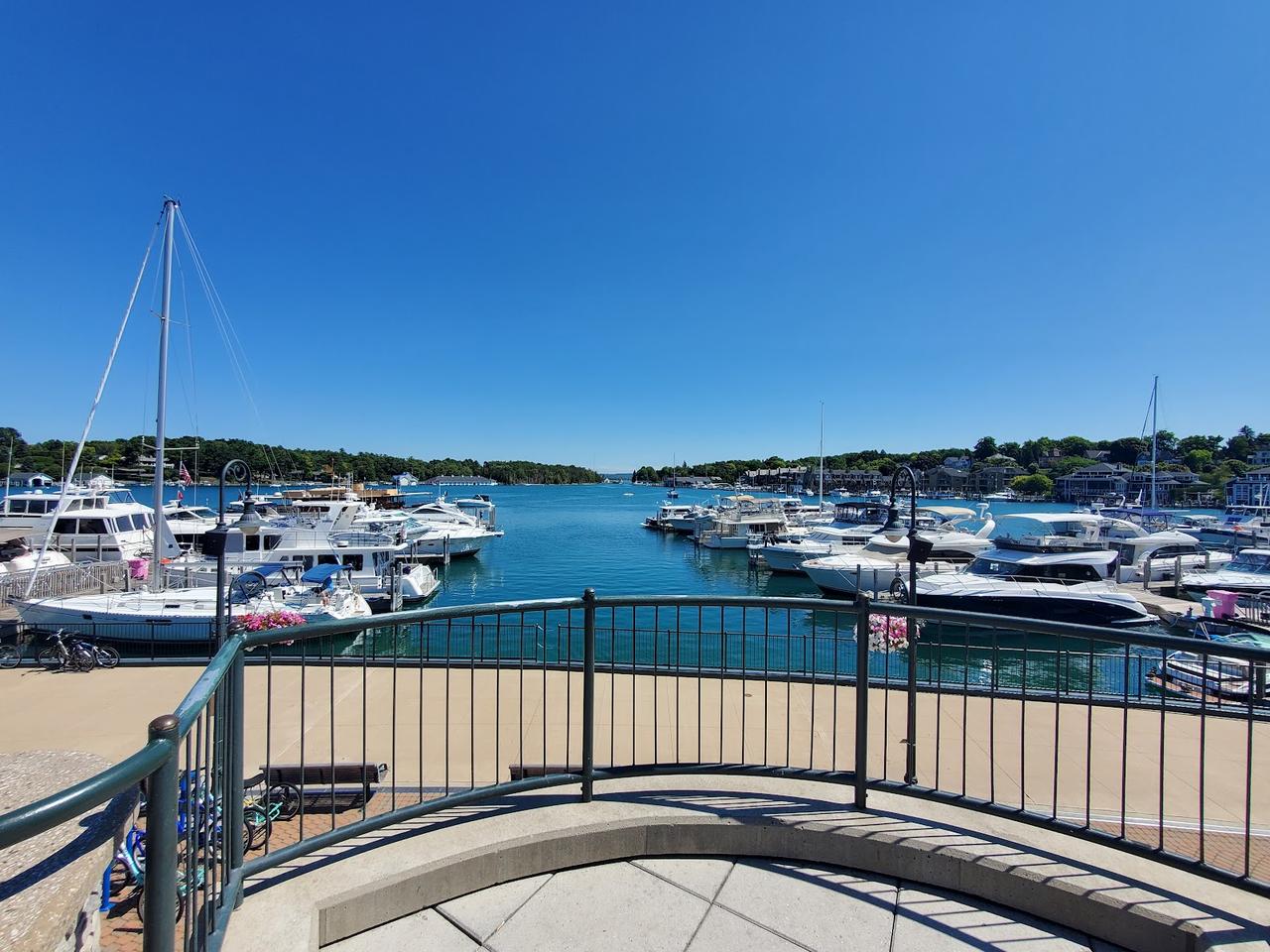 Live on the Lake Summer Concerts