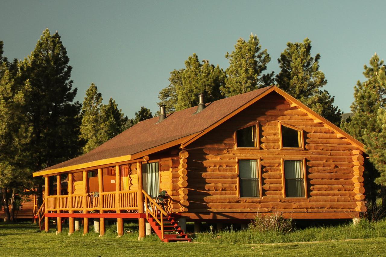 Red Canyon Lodge