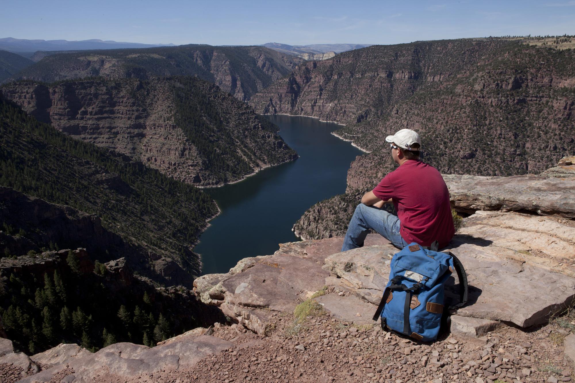 Hiking Guide - Red Canyon Rim