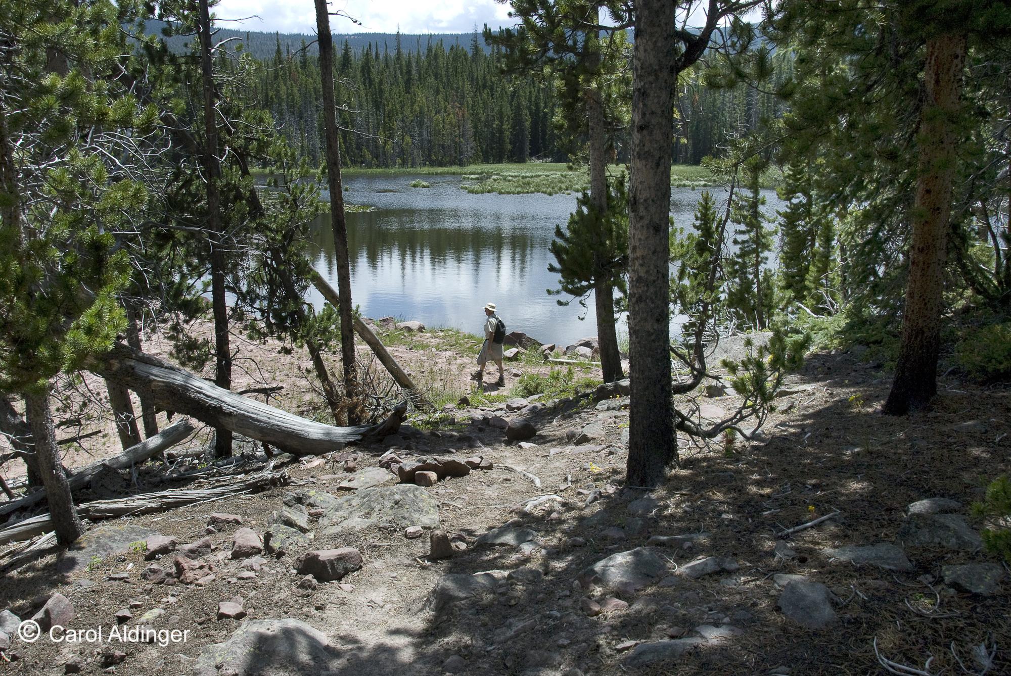 Hiking Guide - Teepee Lake