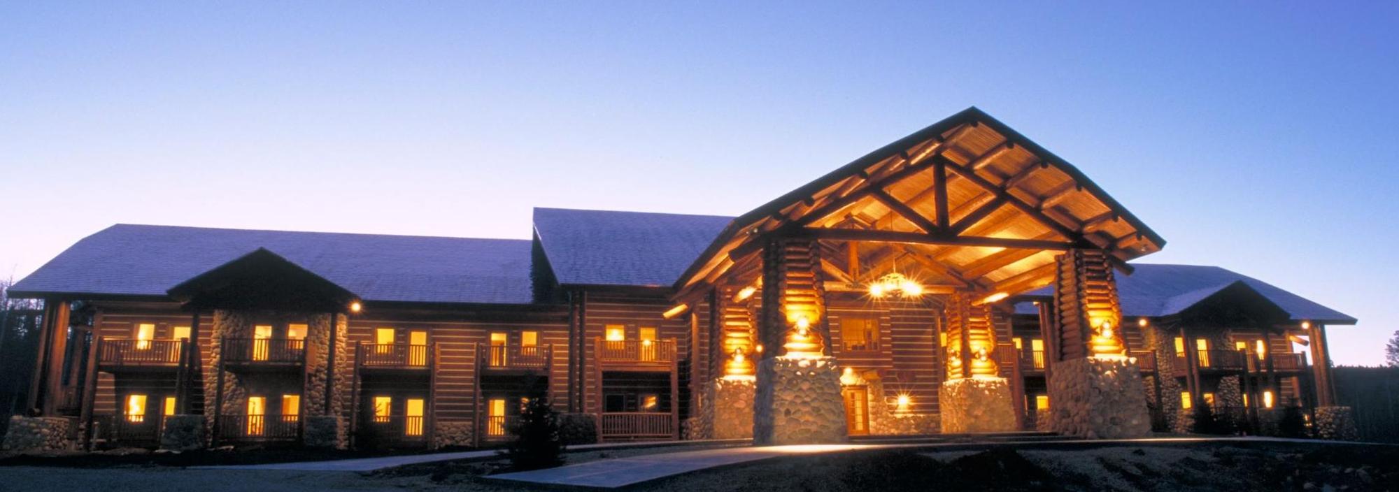 Daniels Summit Lodge