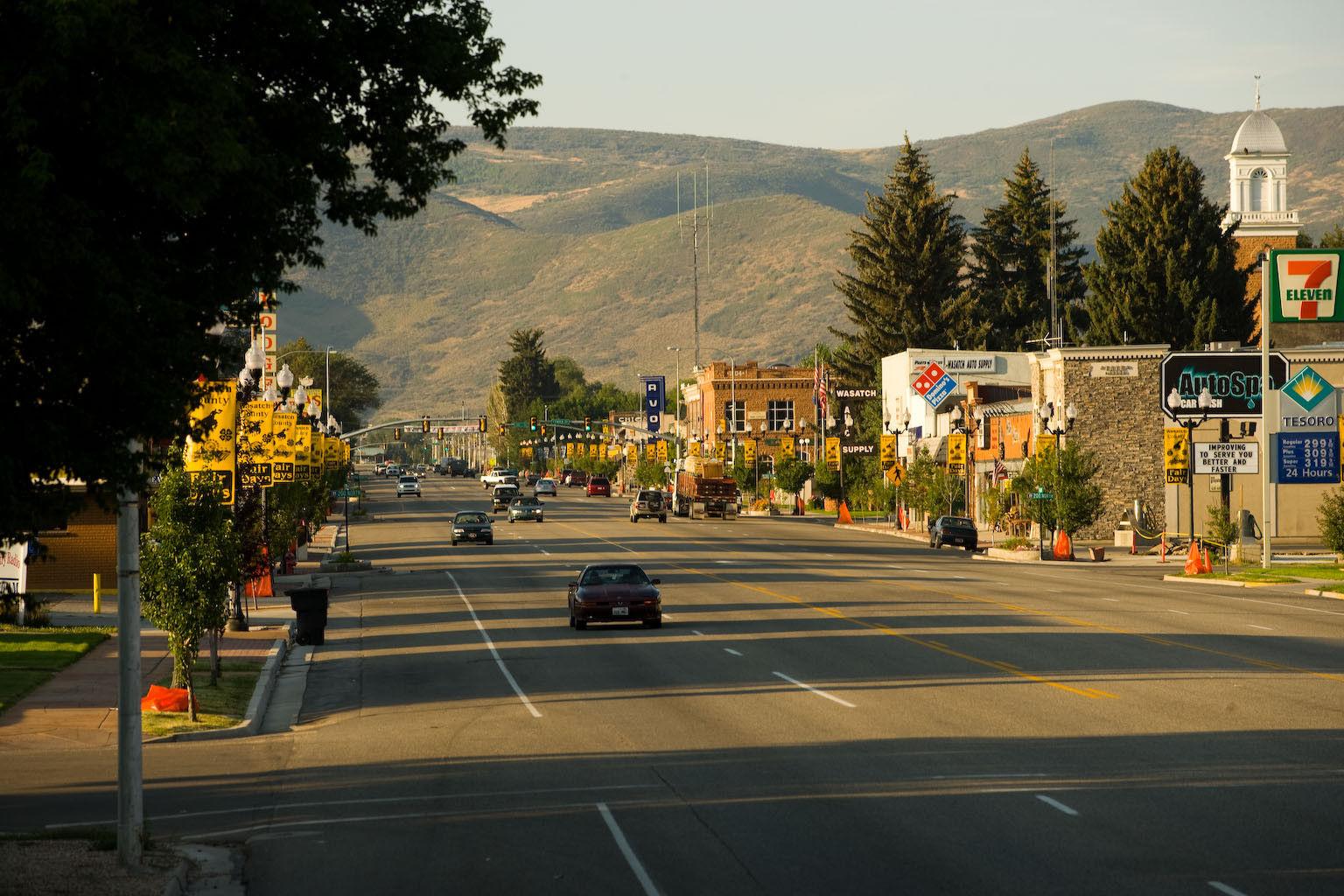 Heber Main Street 7 Eleven on right side